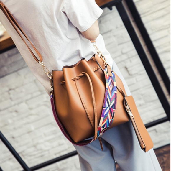 NEW MARSEILLE Drawstring Bucket Bag.  Brand new! - Picture 3 of 7